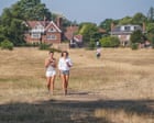 Heatwave conditions in England and Wales to continue into next week, says Met Office